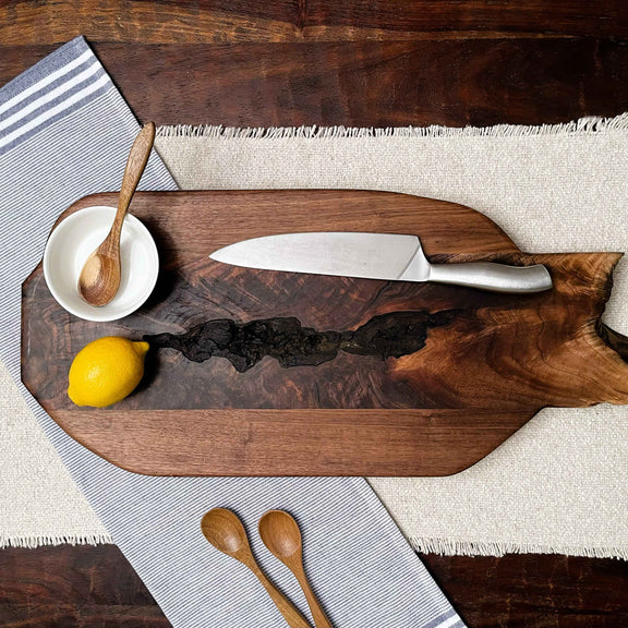 Walnut Riverweight – Premium Charcuterie & Cutting Board